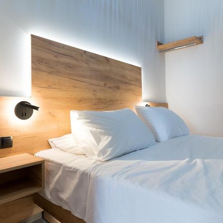Jacuzzi Suite Piazza Dei Leoni Ираклион Экстерьер фото
