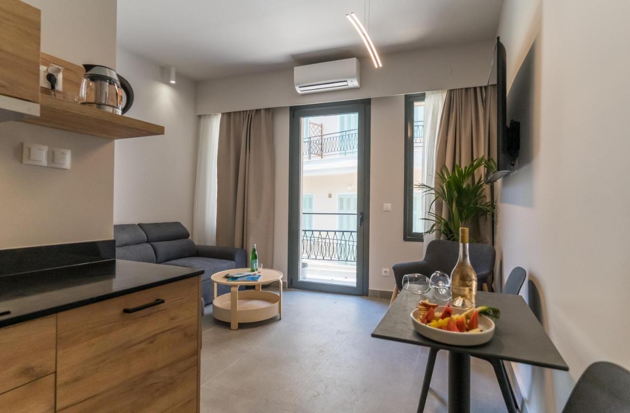 Jacuzzi Suite Piazza Dei Leoni Ираклион Экстерьер фото