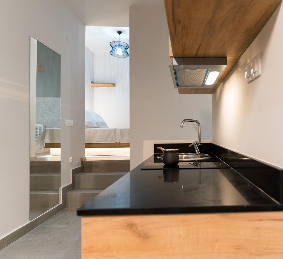 Jacuzzi Suite Piazza Dei Leoni Ираклион Экстерьер фото