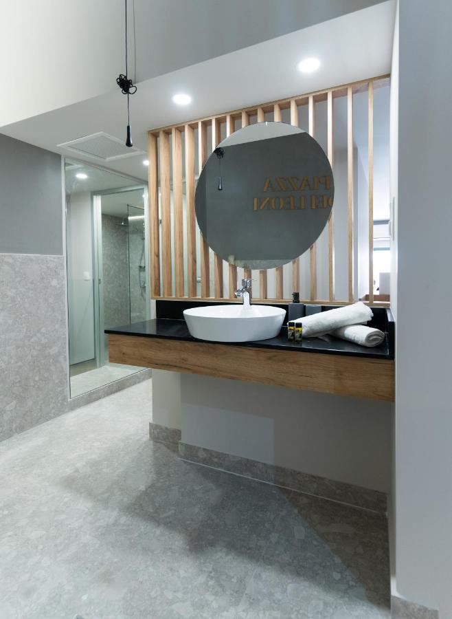 Jacuzzi Suite Piazza Dei Leoni Ираклион Экстерьер фото